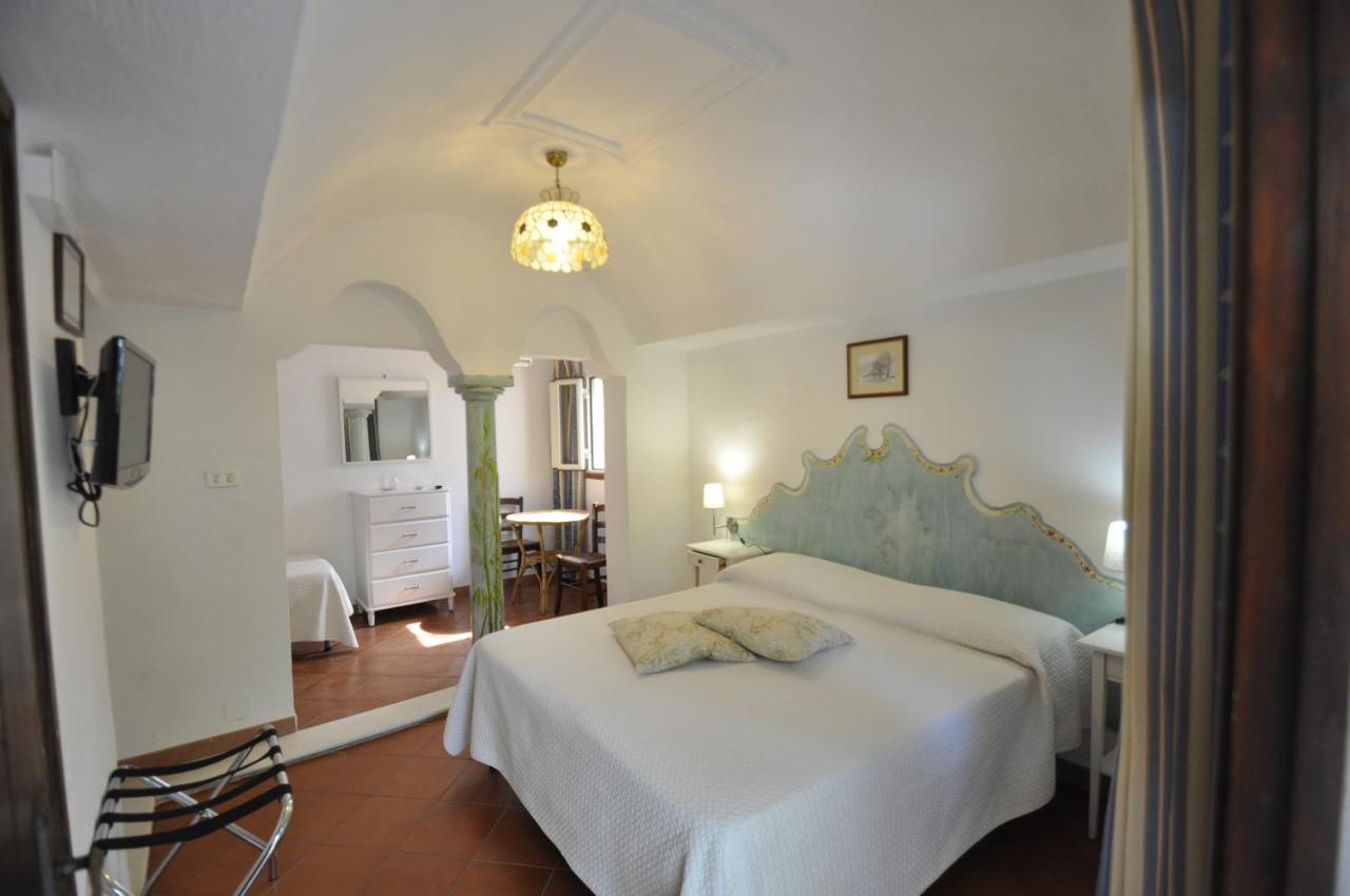 Eva Hotel